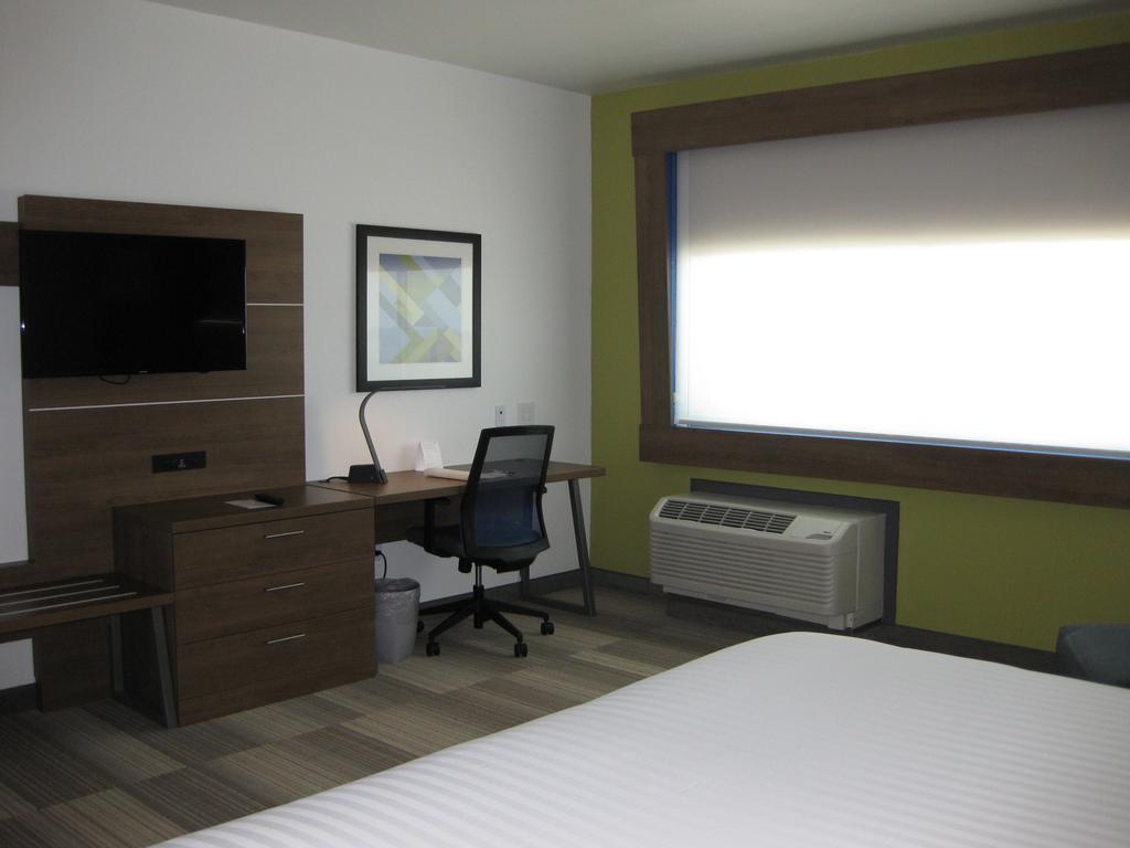 Holiday Inn Express & Suites - Houston Nw - Cypress Grand Pky By Ihg Dış mekan fotoğraf